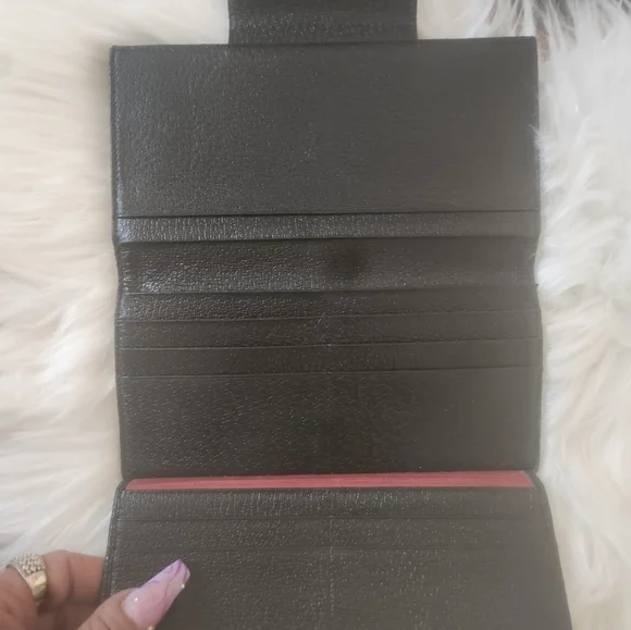 AUTHENTIC BVLGARI LONG WALLET - Picture 6 of 8